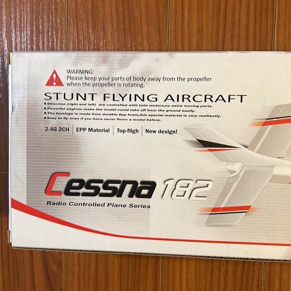 CESSNA 182 Upper Air Herald Radio Controlled Plane Series - Picture 2 of 10